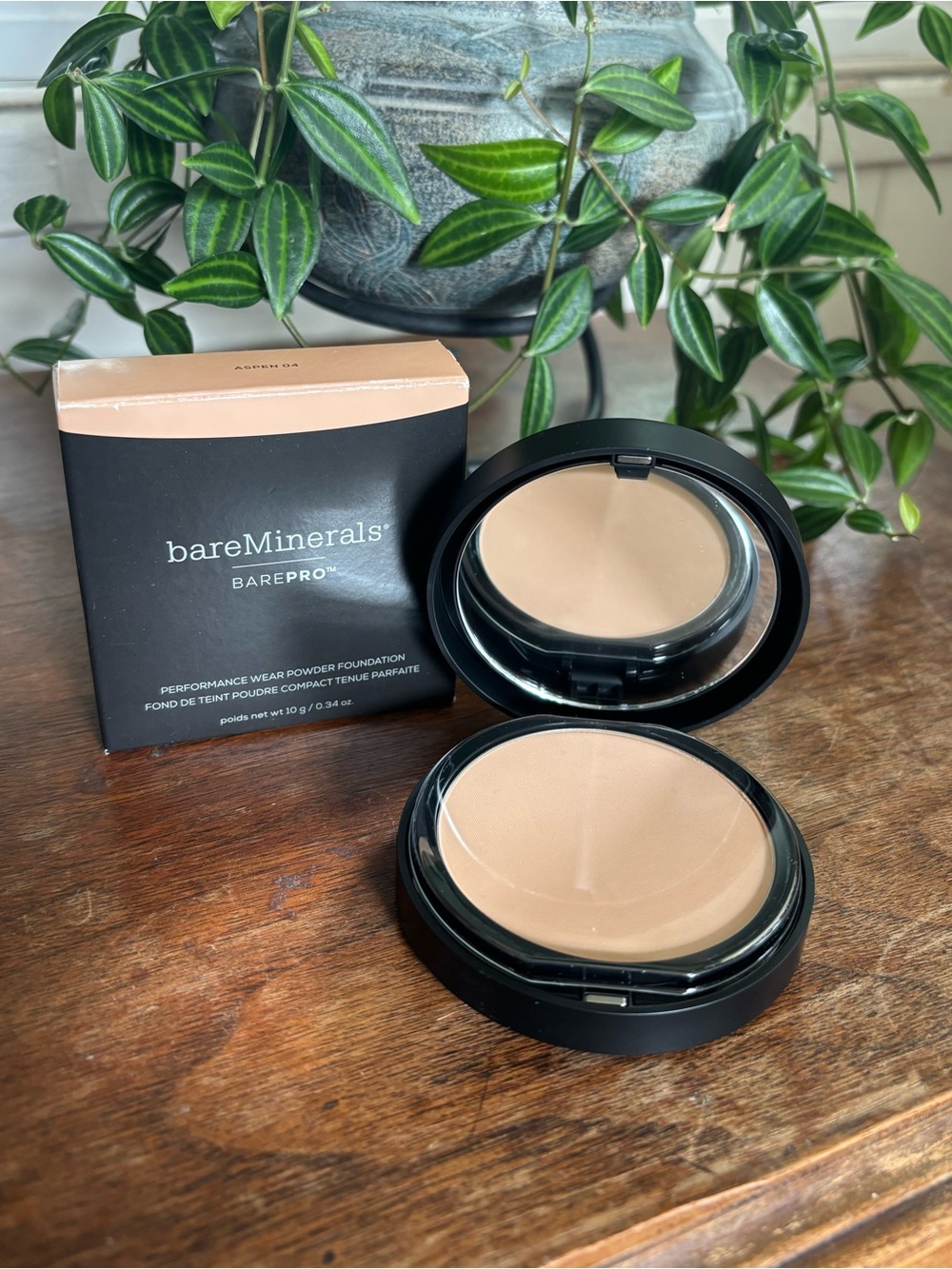 Bare Minerals Barepro Powder Foundation - Shade Aspen 04
